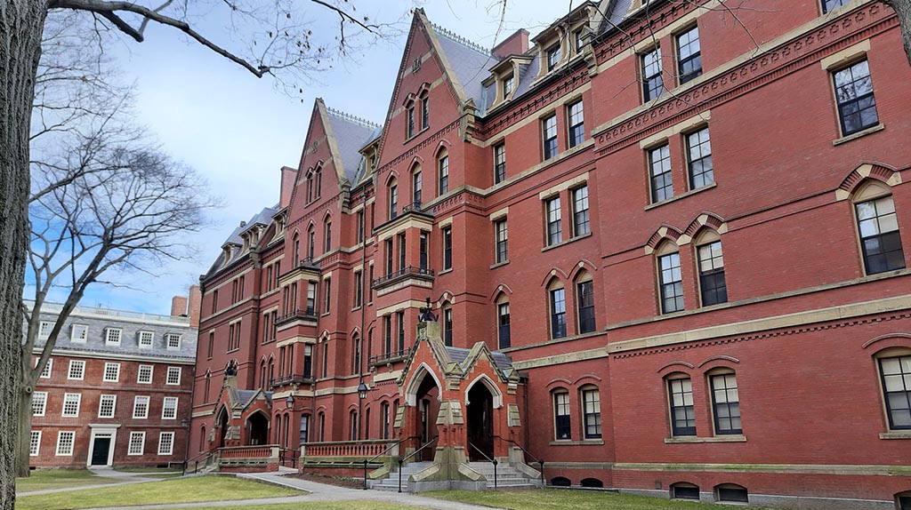 Collegeboxes School of the Month: Harvard University